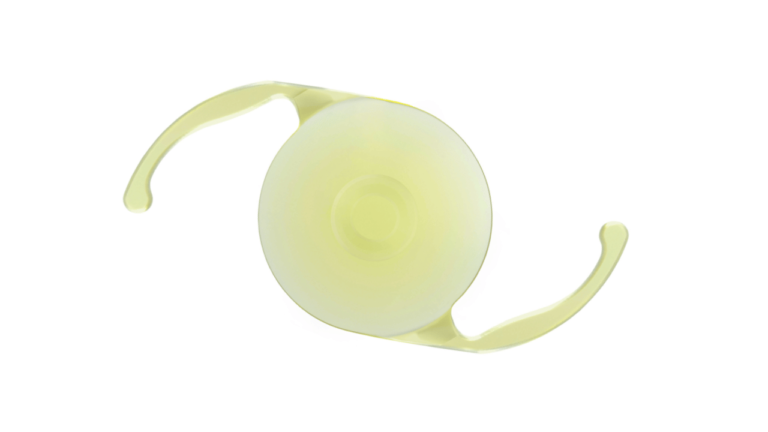 Best Lens for Cataract Surgery in India 2025